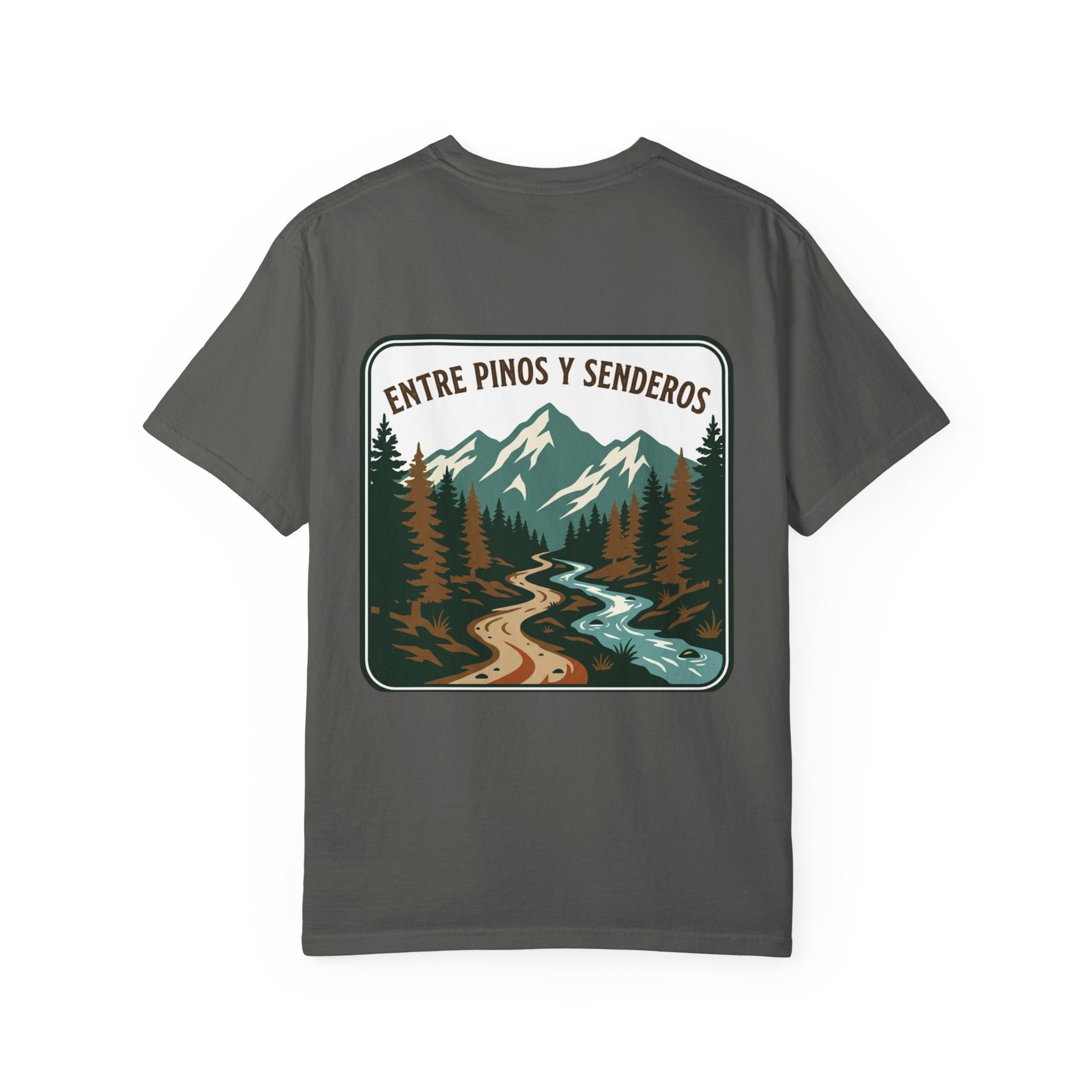 Nature Trail T-Shirt — "Entre Pinos y Senderos" Mountain Scenic Tee