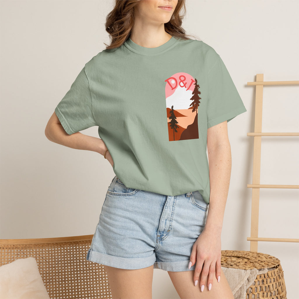 Nature Trail T-Shirt — "Entre Pinos y Senderos" Mountain Scenic Tee