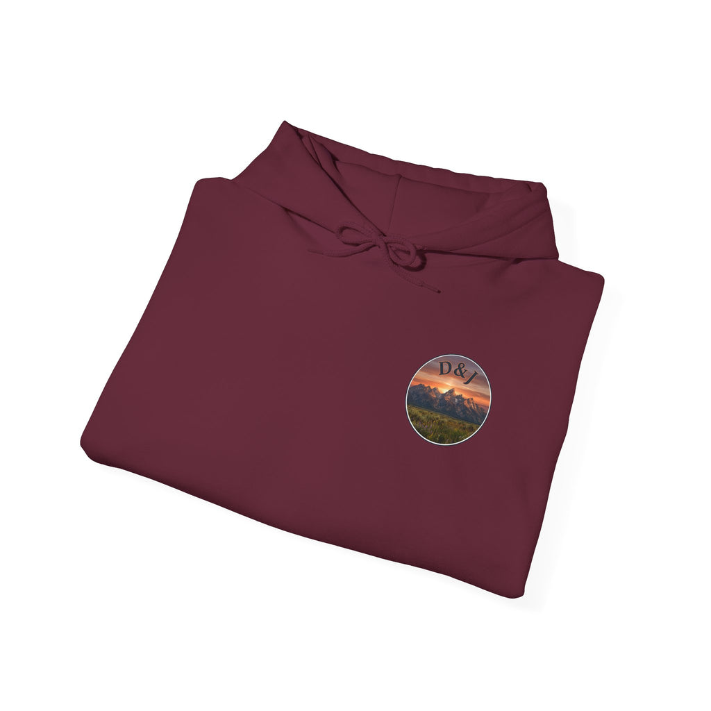 Mountain Sunset Hoodie — "Donde Entra la Paz" Retro Travel Graphic