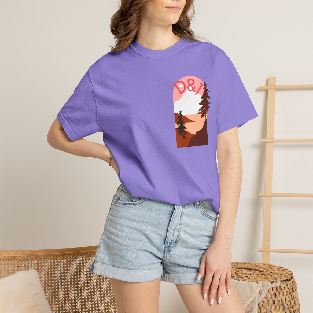 Nature Trail T-Shirt — "Entre Pinos y Senderos" Mountain Scenic Tee